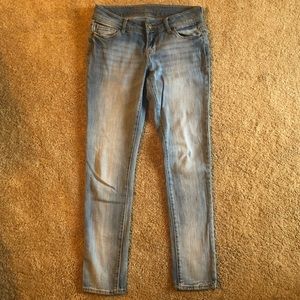 dELiA*s Light Wash Skinny Jeans